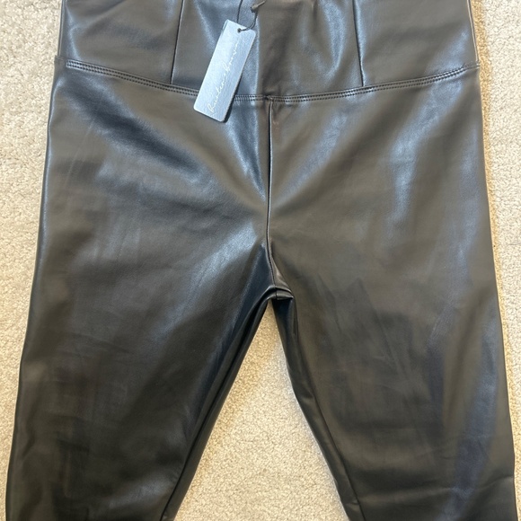 Pants - Picture 2 of 3